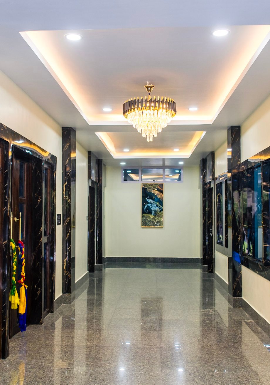 Welcome to Hotel Nest Inn - Luxury hotel lobby in Dirang